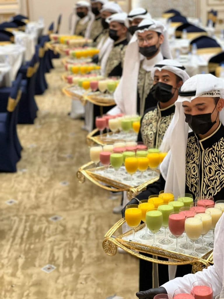 قهوجي الرياض فنون الضيافة الرائعة