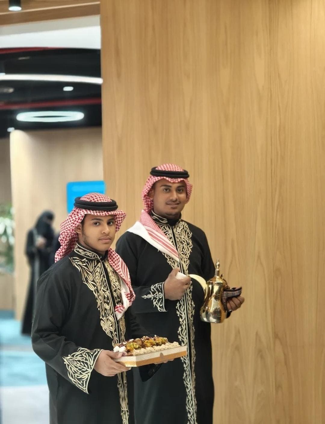 قهوجي في الرياض روائع القهوة العربية